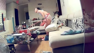 偷拍意淫已久隔壁母女！雖然生過孩子身材還是很可口啊…媽媽的好像比女兒大熱い日本の性交