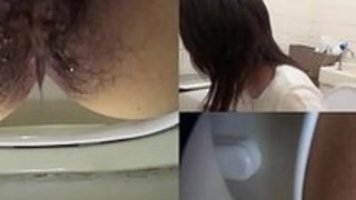 【トイレ盗撮動画】駅の女子トイレに色んなアングルで女性のおまんこを接写して排泄するトコを隠し撮りｗ熱い日本の性交