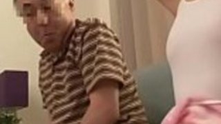 おじいちゃんファック眠っている日本人の孫娘熱い日本の性交
