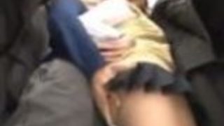 【川村まや】満員電車で身動きのできない女子高生が、痴漢に中出しレイプ熱い日本の性交